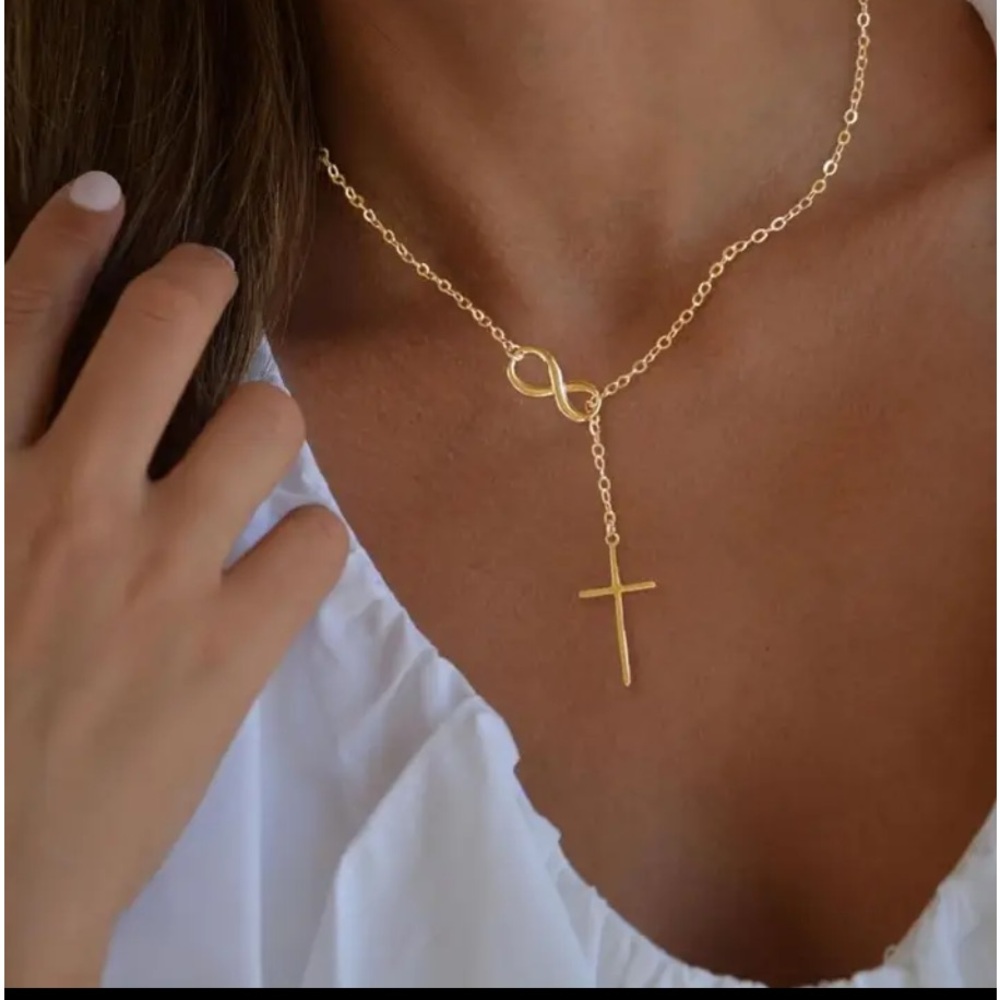 ❤️❤️ NWT Altar’d State Gold Cross Infinity Pendant Necklace - Picture 2 of 5